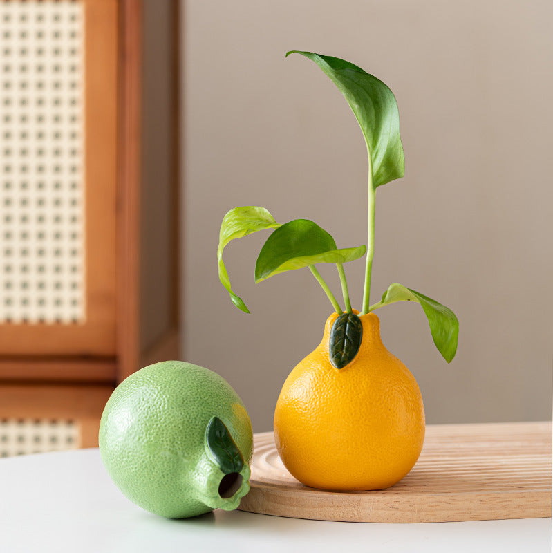 Sun Lake Supply 10cm Mini Ceramic Vase Fruit-Style Decorative Bud Vase for Shelf & Table Decor
