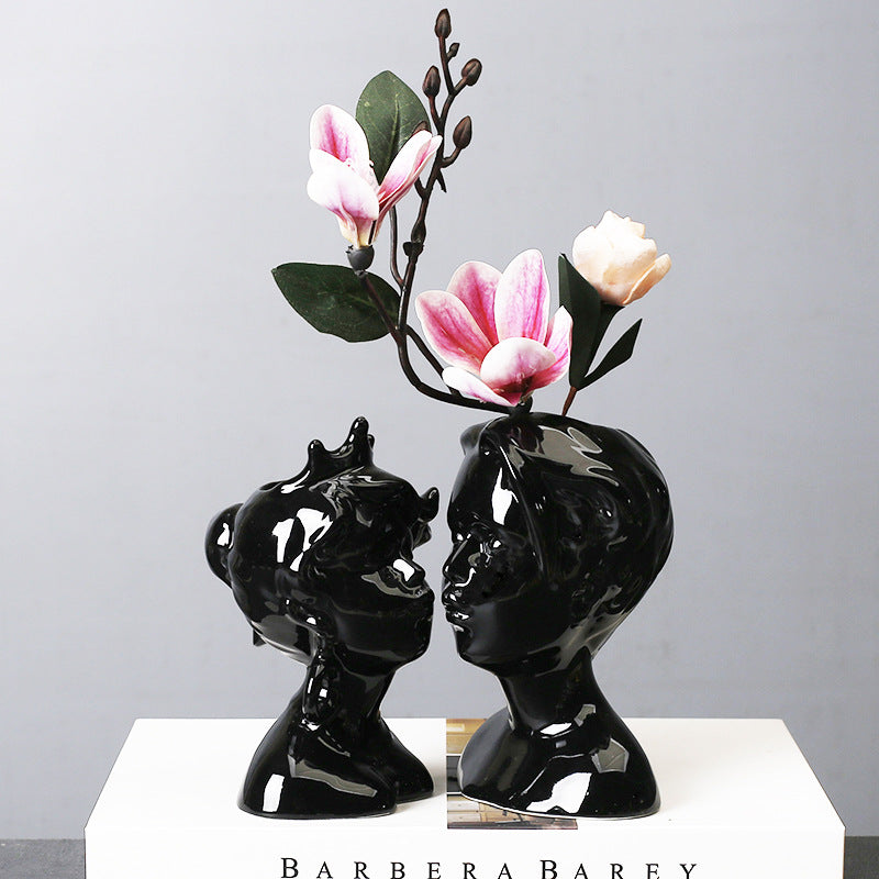 Kissing Face Ceramic Vase – Modern Sculptural Planter in Male & Female Designs