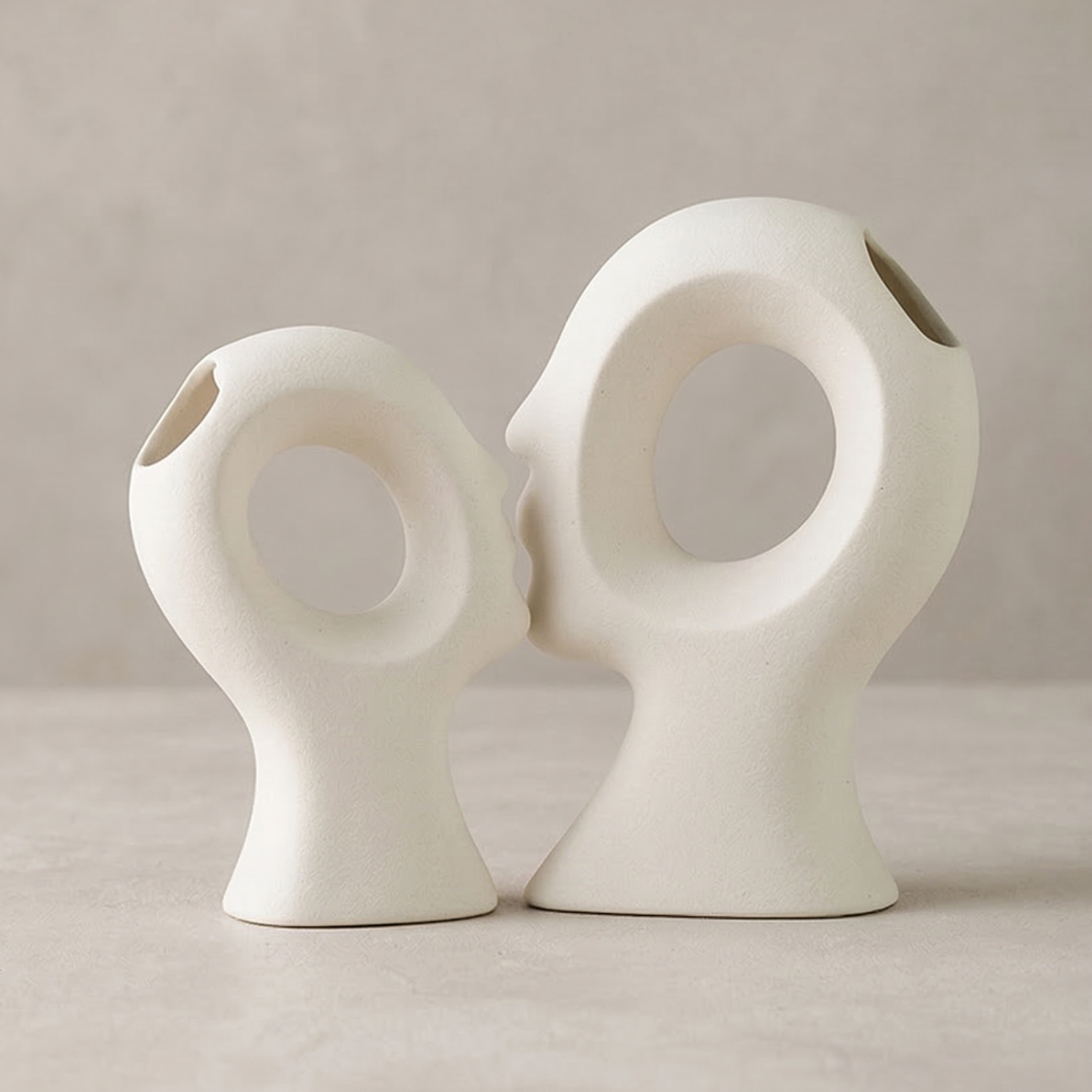 Abstract Couple Ceramic Vase Two-Piece Set – Modern Minimalist Sculptural Decor (2 Colors)
