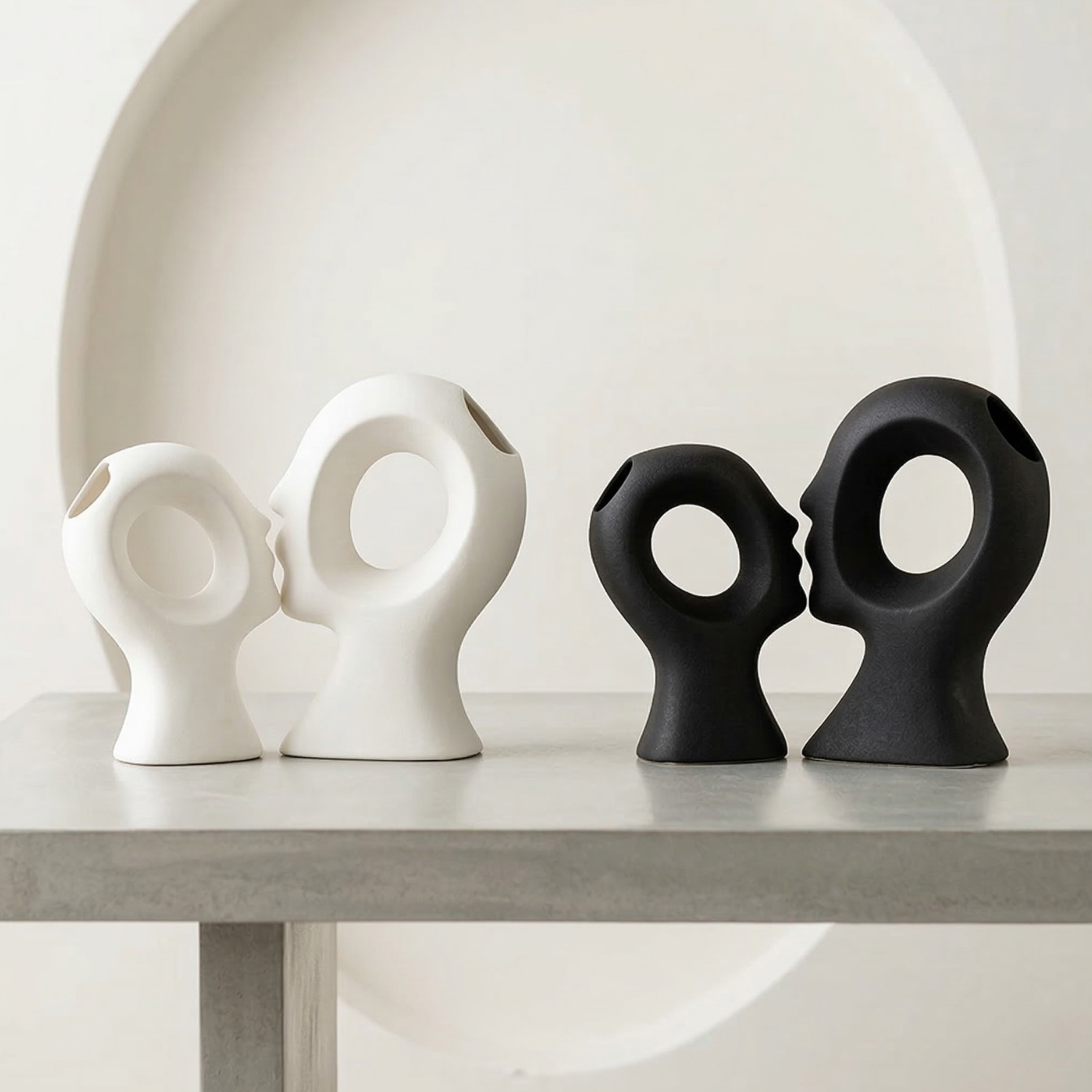 Abstract Couple Ceramic Vase Two-Piece Set – Modern Minimalist Sculptural Decor (2 Colors)