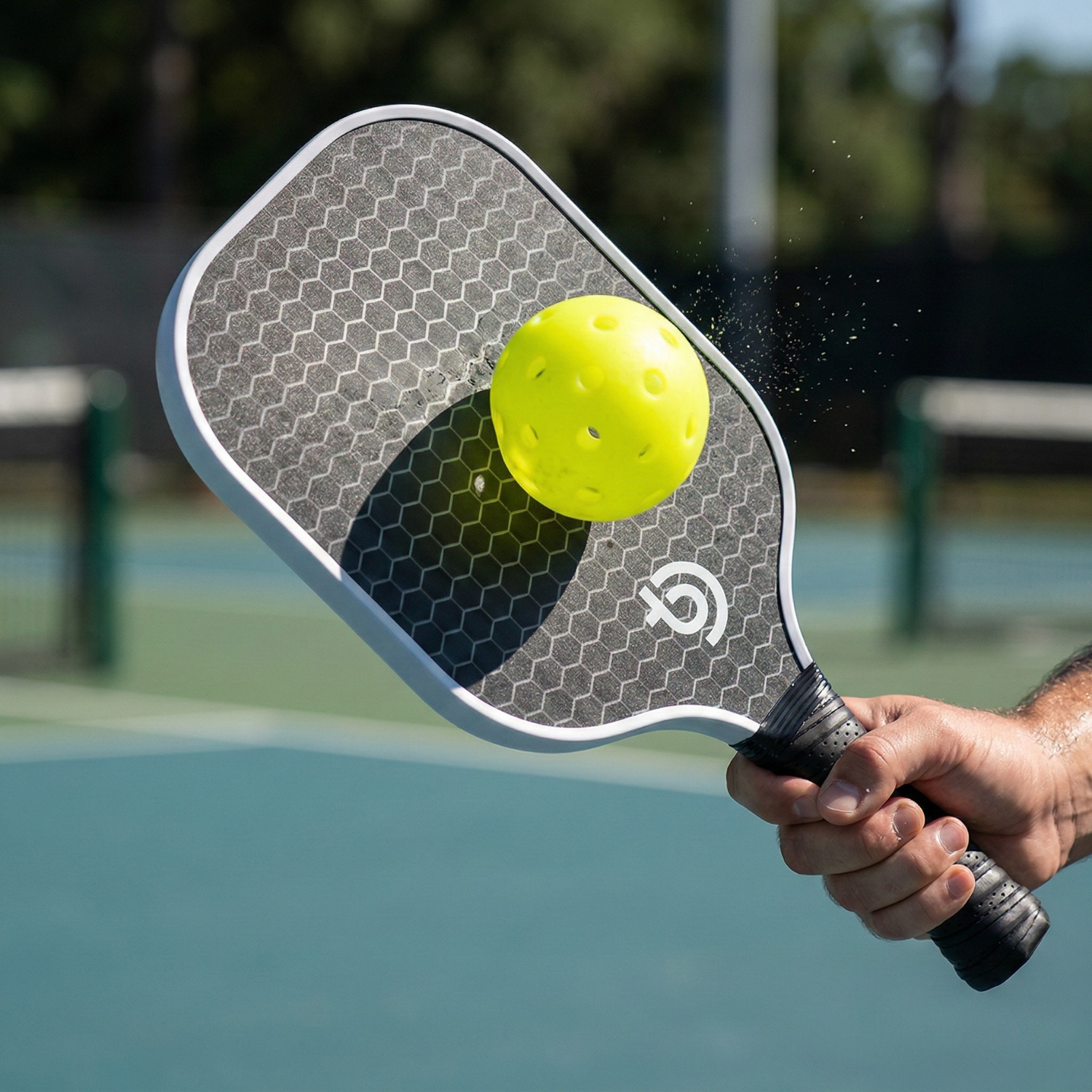 Complete Pickleball Paddle Set – 2 Lightweight Fiberglass Paddles with Honeycomb Core, 4 Outdoor Balls, Trainer & Carry Bag Bundle