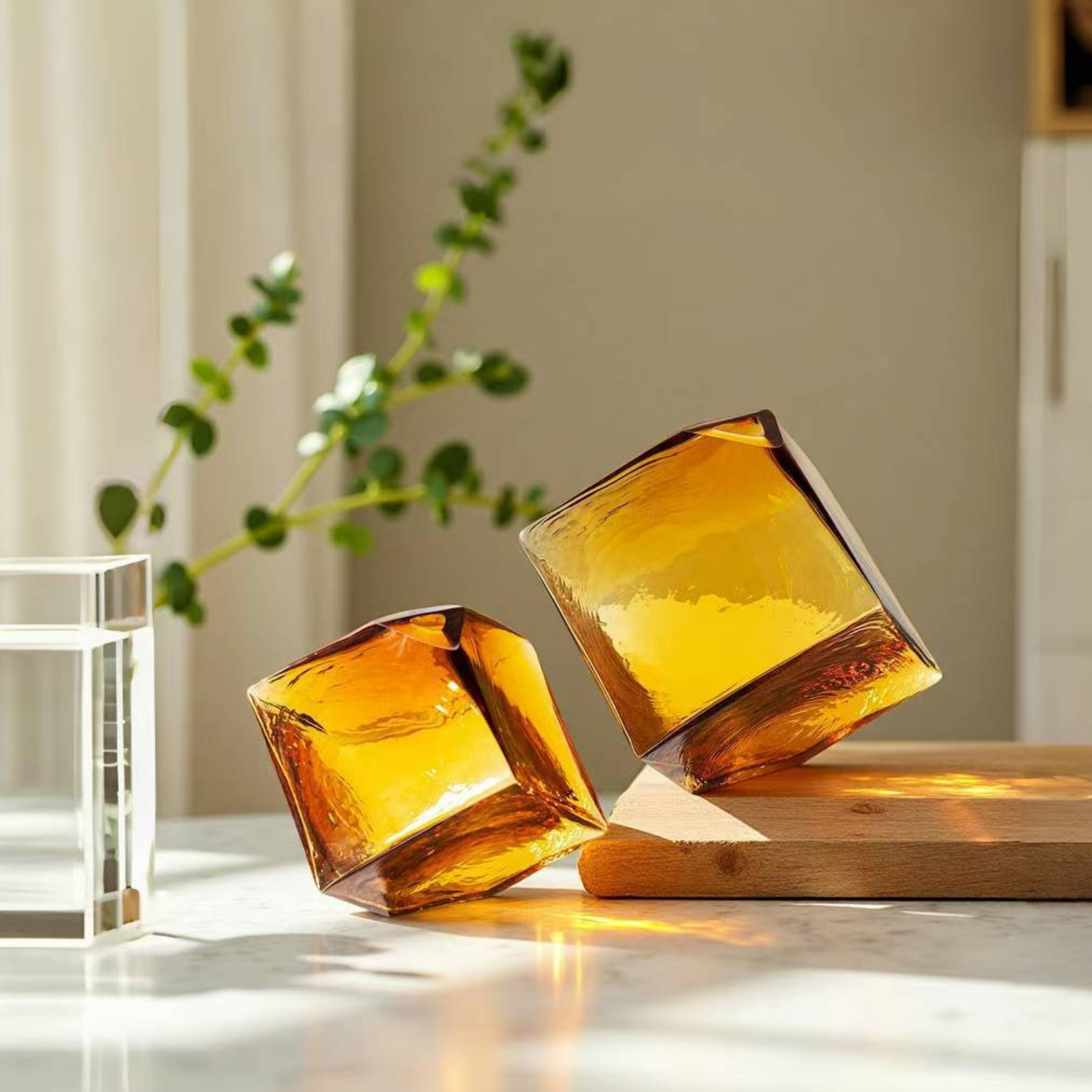 Geometric Glass Hydroponic Vase – Modern Concave Stained Glass Flower Vase (Amber or Smoke Gray)