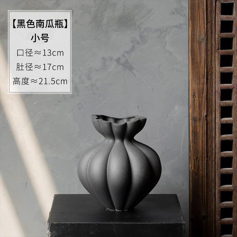 Sun Lake Supply Sculptural Pumpkin Ceramic Vase ? Modern Decorative Vase in Black or White (Small & Large)