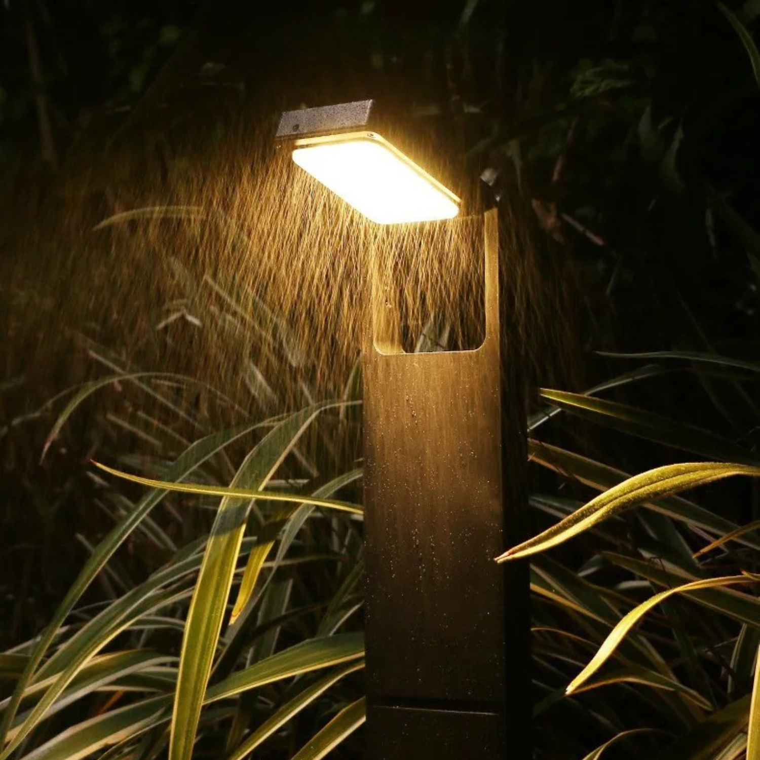 Solar Outdoor Pathway Light, IP65 Waterproof LED Garden Lamp with Dusk-to-Dawn Sensor, Warm or Cool White Landscape Lighting