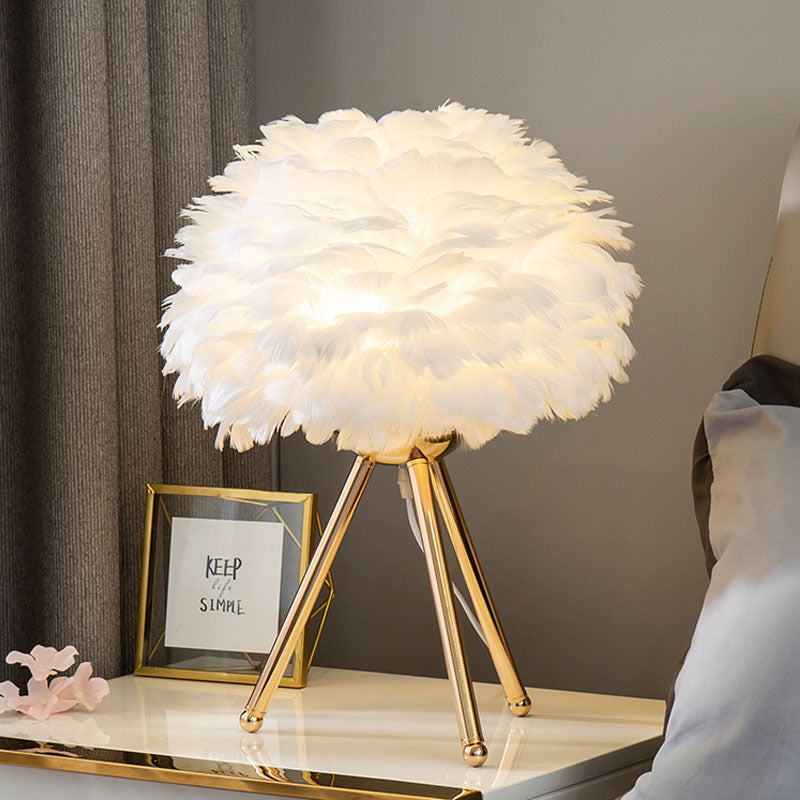 Dimmable Table Lamp
