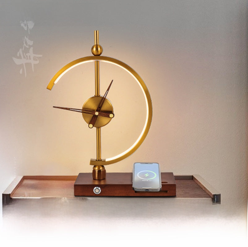 Smart charging desk lamp