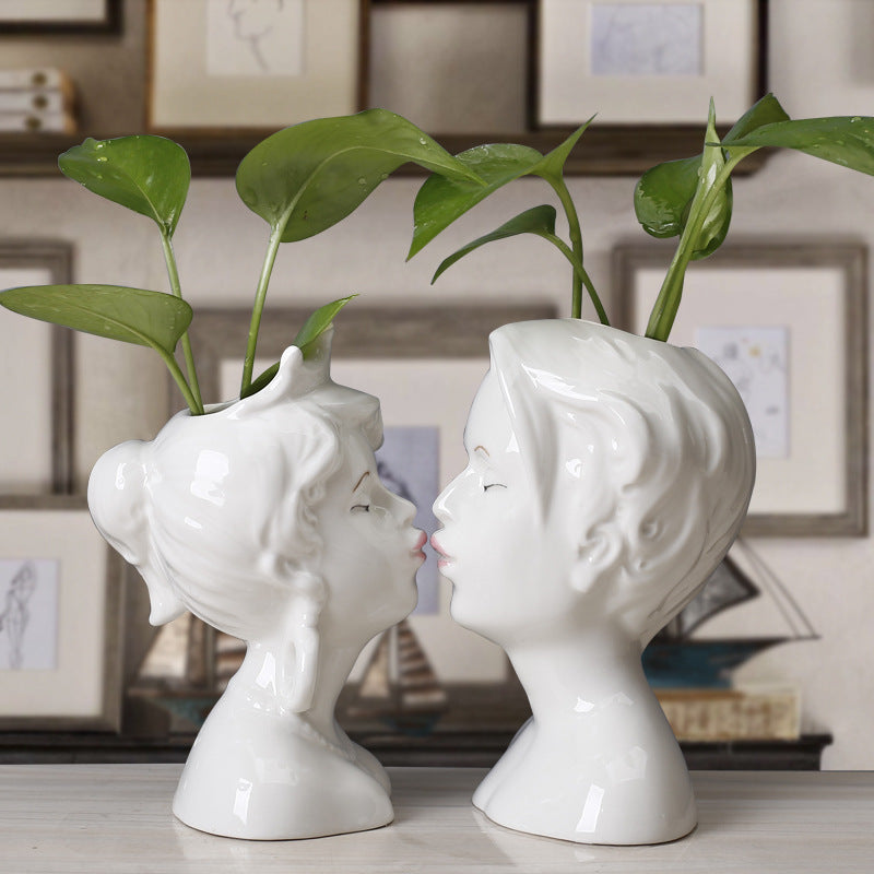 Kissing Face Ceramic Vase – Modern Sculptural Planter in Male & Female Designs