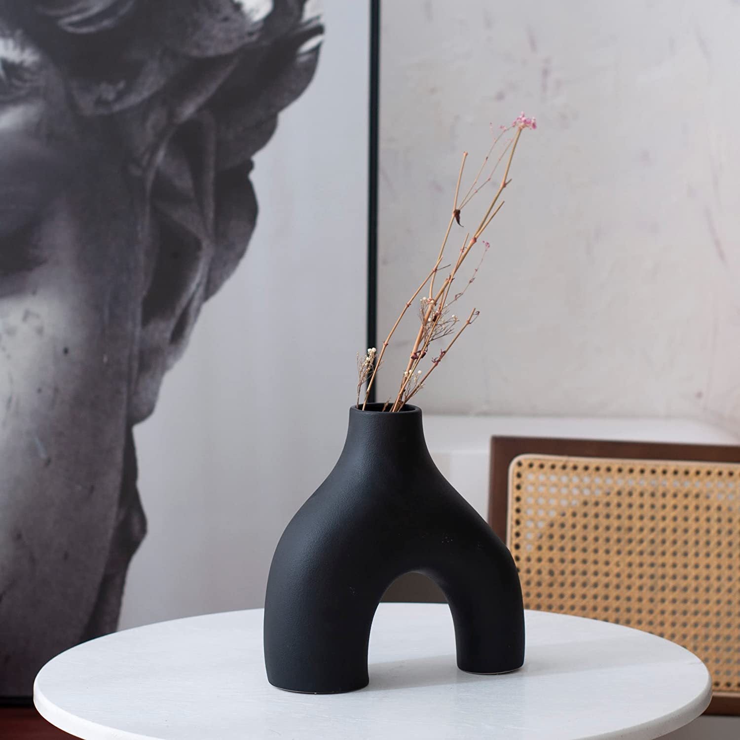 Abstract Arch Ceramic Vase – Modern Sculptural Flower Vase for Minimalist Home Decor