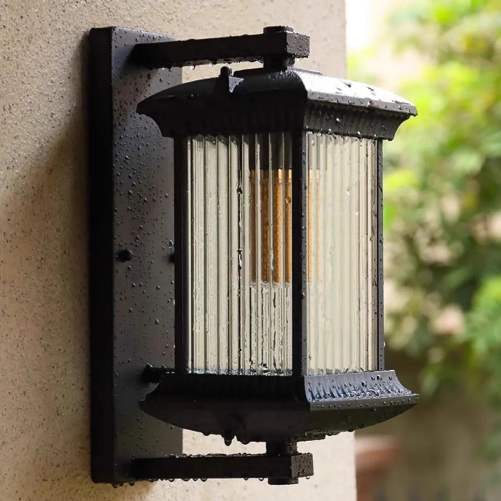 Retro Outdoor Wall Lamp – 16W Warm LED Aluminum Sconce, IP55 Waterproof (Coffee or Black)